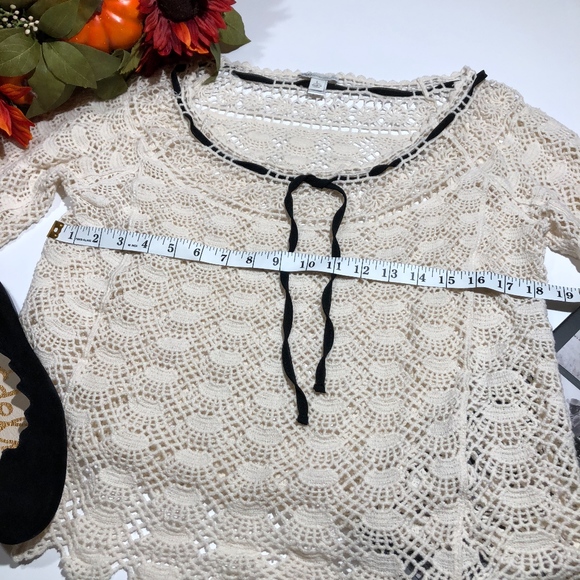 Cato Crochet Boho Lace Scallop Black Ribbon Top - Picture 4 of 6